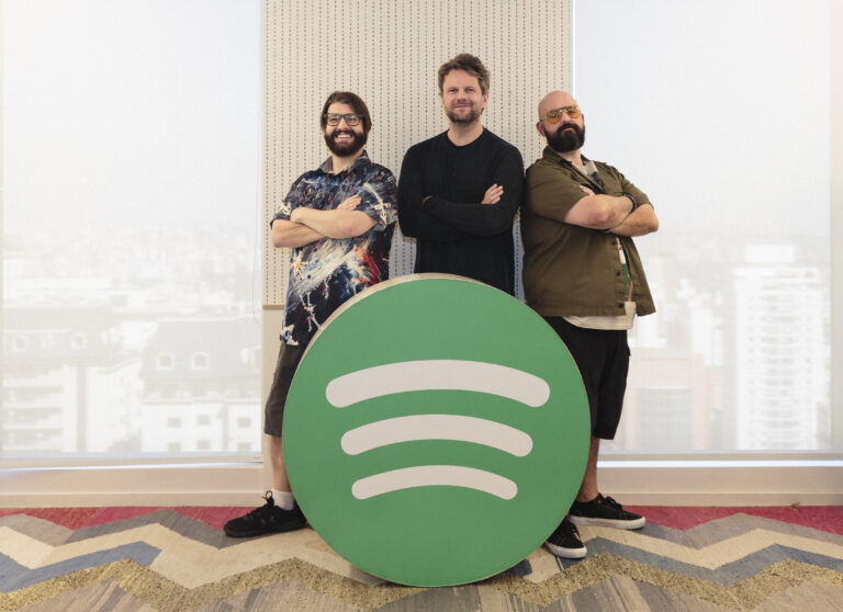 Audiossérie "França e o Labirinto", com Selton Mello, estreia gratuitamente no Spotify 